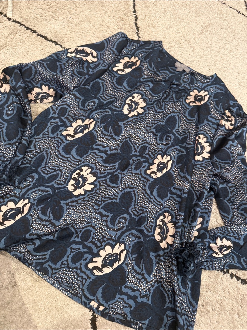 ted baker Blue Floral Print Women's Long-Sleeve Top L